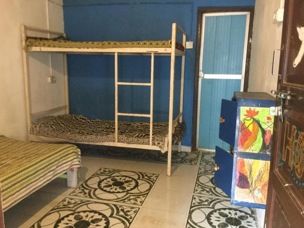 Hippie Hostel Анжуна Экстерьер фото